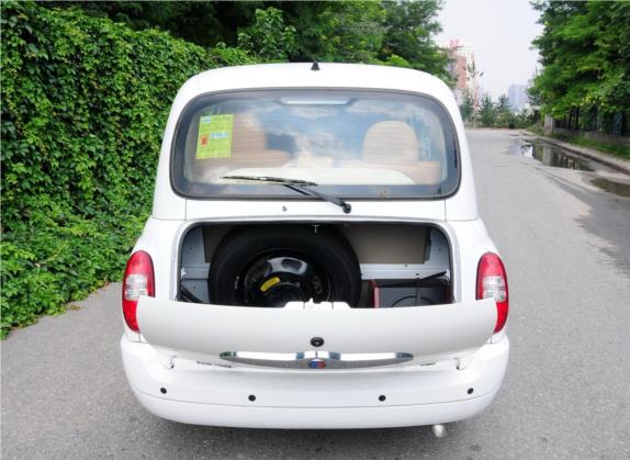 英伦TX4 2012款 2.4L 定制商务型 车厢座椅   后备厢