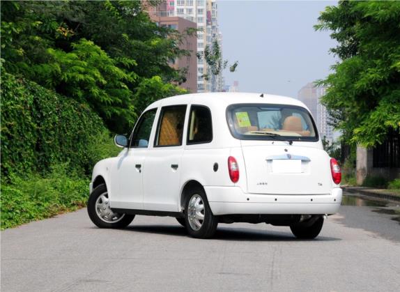 英伦TX4 2012款 2.4L 定制商务型 外观   斜后