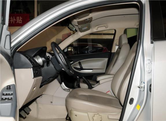 吉利GX7 2012款 2.0L 手动舒适型 车厢座椅   前排空间