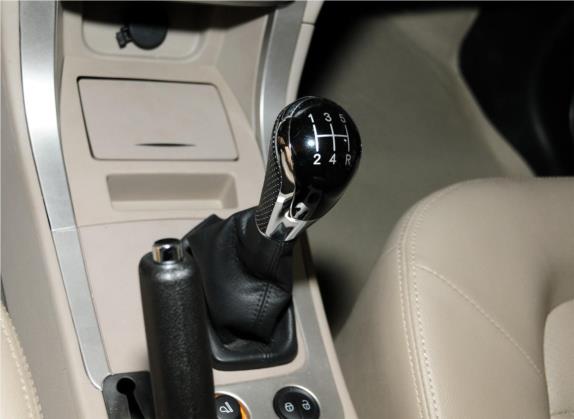 吉利GX7 2012款 2.0L 手动舒适型 中控类   挡把