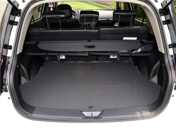 吉利GX7 2013款 2.0L 自动尊贵型 车厢座椅   后备厢