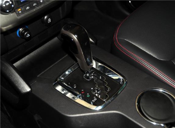 吉利GX7 2014款 2.4L 自动尊贵型 中控类   挡把