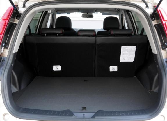 吉利GX7 2014款 2.4L 自动尊贵型 国V 车厢座椅   后备厢