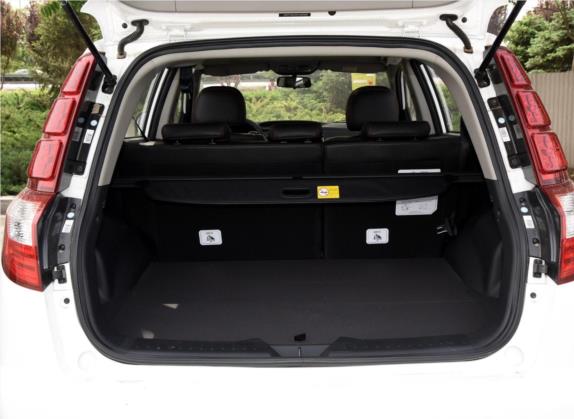 吉利GX7 2015款 运动版 2.0L 手动精英型 车厢座椅   后备厢