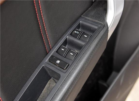 吉利GX7 2015款 运动版 2.0L 手动精英型 车厢座椅   门窗控制