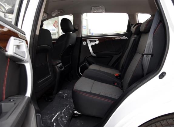 吉利GX7 2015款 运动版 2.0L 自动豪华型 车厢座椅   后排空间