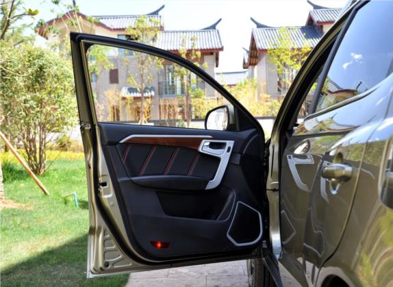 吉利GX7 2015款 运动版 2.0L 自动尊贵型 车厢座椅   前门板