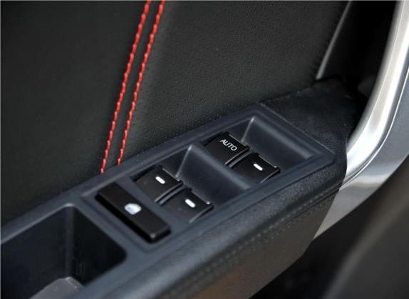 吉利GX7 2015款 运动版 2.0L 自动尊贵型 车厢座椅   门窗控制