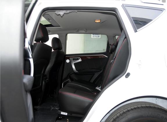 吉利GX7 2015款 运动版 2.0L 自动尊享型 车厢座椅   后排空间