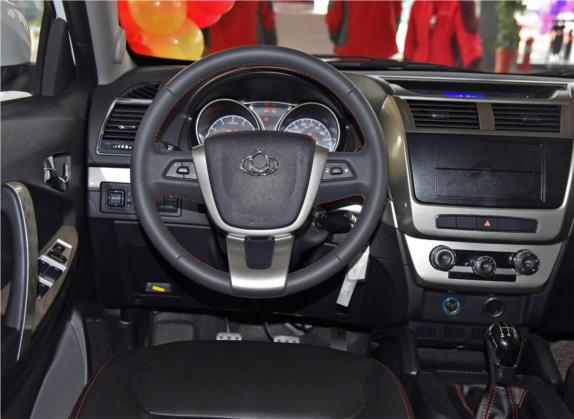 吉利GX7 2015款 经典版 1.8L 手动新都市型升级版 国V 中控类   驾驶位