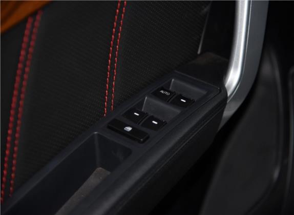 吉利GX7 2015款 运动版 2.0L 自动豪华型升级版 国V 车厢座椅   门窗控制