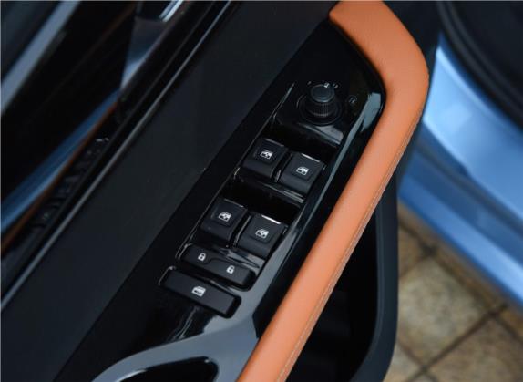 易至EV3 2019款 智跑版 车厢座椅   门窗控制