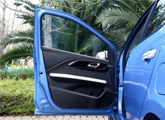 易至EV3 2019款 领跑版 车厢座椅   前门板
