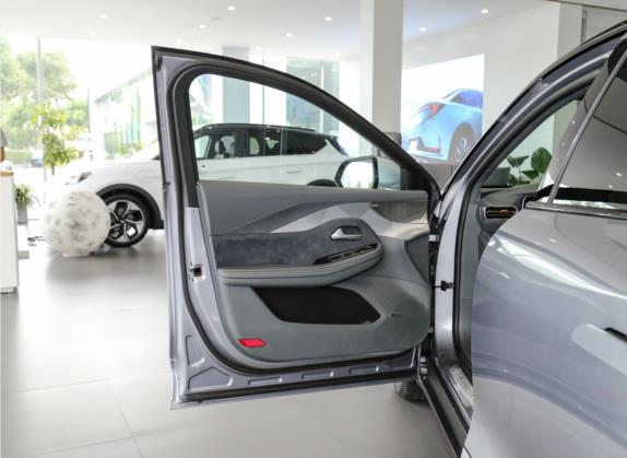 极狐 阿尔法S(ARCFOX αS) 2021款 708S+ 175kW 车厢座椅   前门板