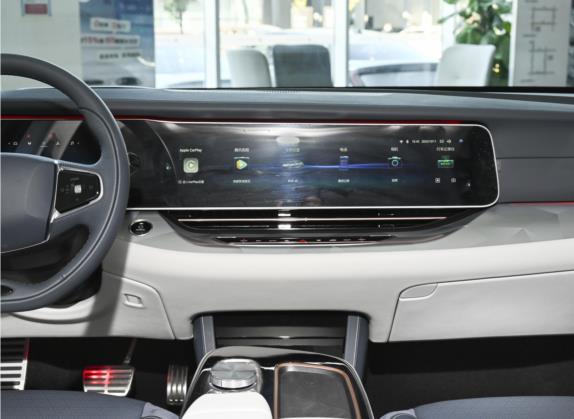 极狐 阿尔法S(ARCFOX αS) 2022款 708S+ 175kW 中控类   中控台