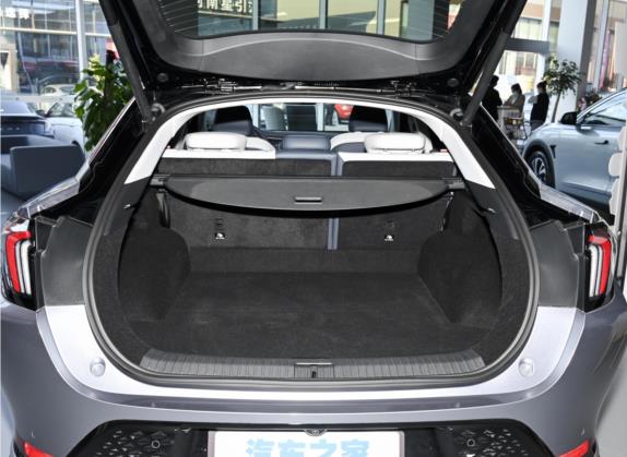 极狐 阿尔法S(ARCFOX αS) 2022款 708S+ 175kW 车厢座椅   后备厢