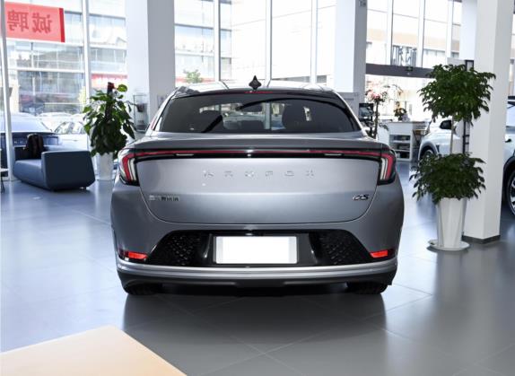 极狐 阿尔法S(ARCFOX αS) 2022款 708S+ 175kW 外观   正后