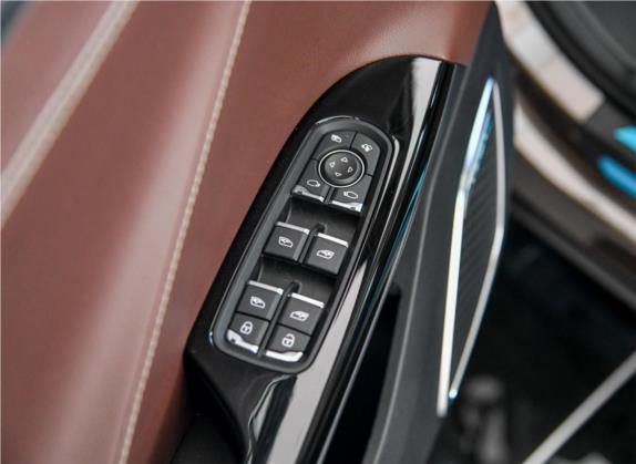 君马S70 2018款 1.5T 手动豪华型 7座 车厢座椅   门窗控制