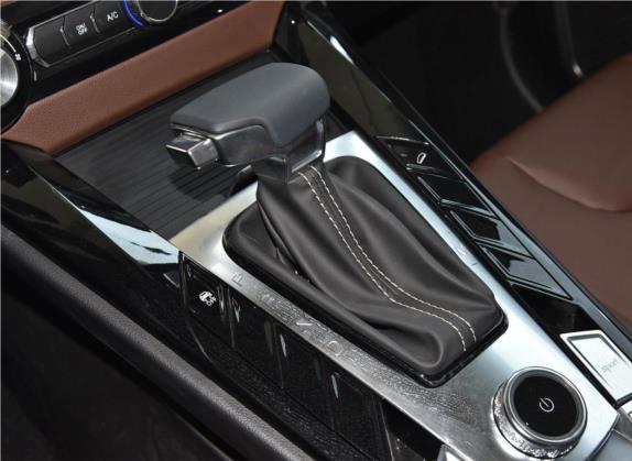 君马S70 2018款 1.5T 自动舒适型 7座 中控类   挡把