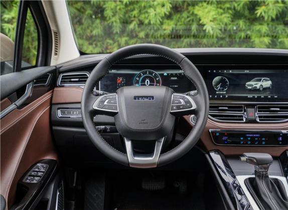 君马S70 2018款 1.5T 自动豪华型 7座 中控类   驾驶位