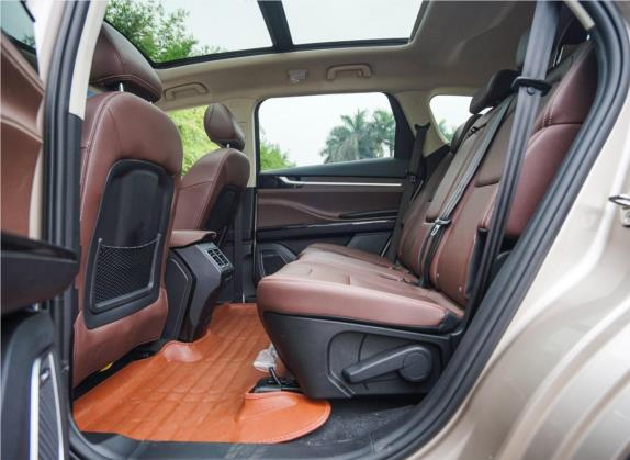君马S70 2018款 1.5T 自动豪华型 7座 车厢座椅   后排空间