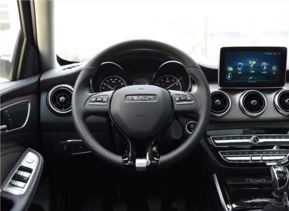 君马MEET 3(美图3) 2018款 1.5T 手动舒适型 中控类   驾驶位