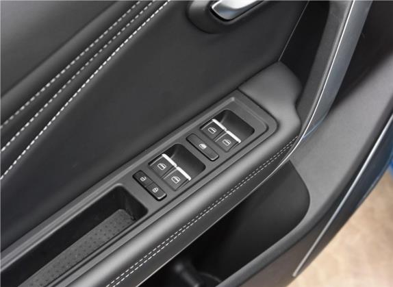 捷途X70 2018款 1.5T 手动悦行版 车厢座椅   门窗控制