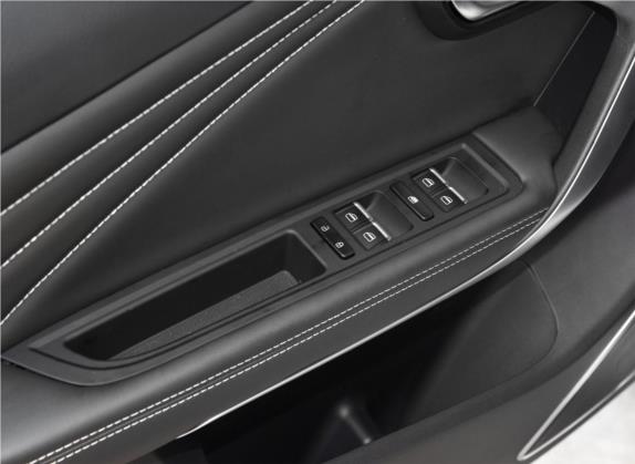 捷途X70 2018款 1.5T 手动智行版 车厢座椅   门窗控制