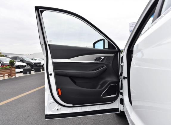 捷途X70 2020款 1.5T 手动畅行版 5座 车厢座椅   前门板