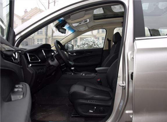 捷途X90 2019款 1.5T 自动尊享型 5座 国V 车厢座椅   前排空间