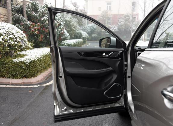 捷途X90 2019款 1.5T 自动尊享型 5座 国V 车厢座椅   前门板