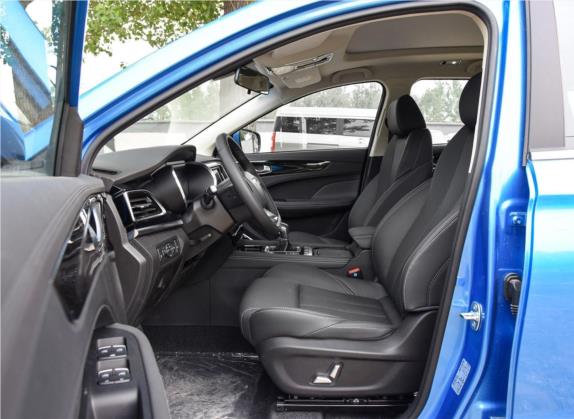 捷途X90 2019款 1.5T 手动智享型 5座 国V 车厢座椅   前排空间