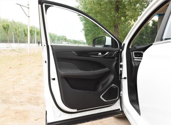 捷途X90 2019款 1.5T 手动悦享型 6座 国V 车厢座椅   前门板
