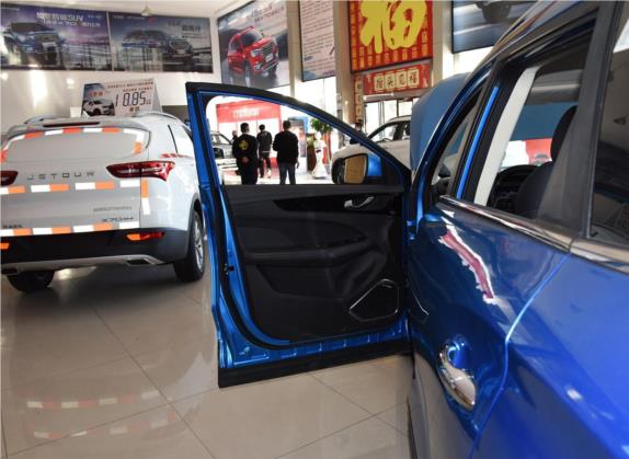捷途X90 2019款 1.5T 自动智享型 6座 国V 车厢座椅   前门板