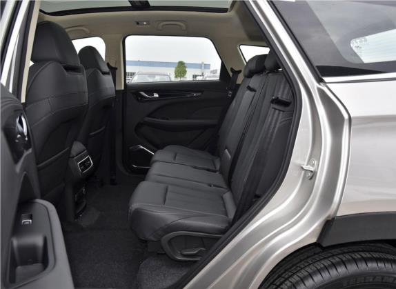 捷途X90 2019款 1.5T 手动智享型 5座 国VI 车厢座椅   后排空间