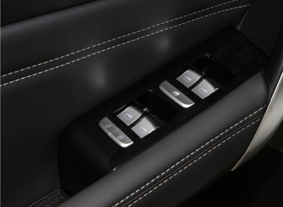 捷途X90 2020款 1.5T 手动影悦版 5座 车厢座椅   门窗控制
