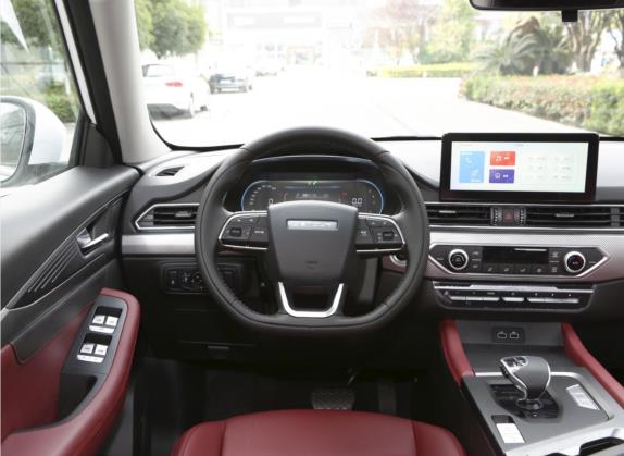 捷途X70S 2022款 1.5T DCT自由版 7座 中控类   驾驶位