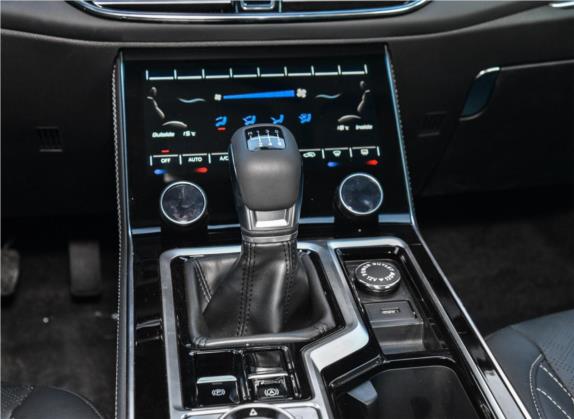 捷途X95 2020款 1.5T 手动自由版 6座 中控类   挡把