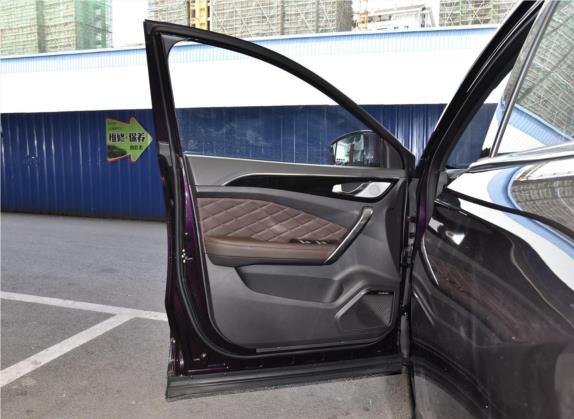 捷途X95 2020款 1.6T DCT热爱Pro版 7座 车厢座椅   前门板