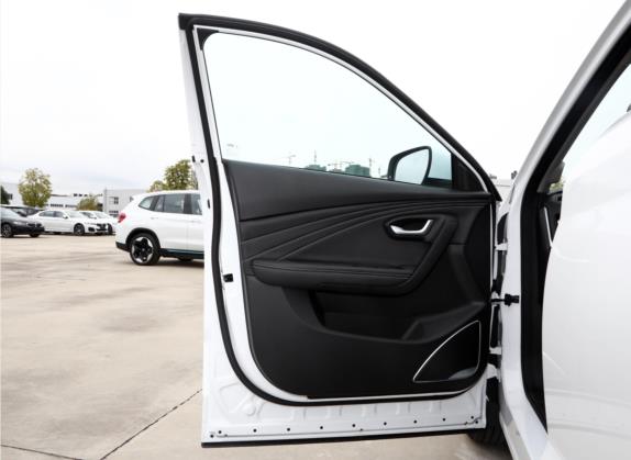 捷途X70M 2021款 1.5T 手动都市伙伴型 5座 车厢座椅   前门板