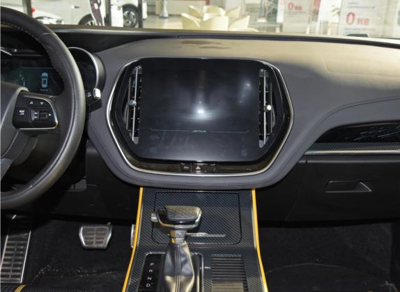 捷途X70 Coupe 2020款 1.6T DCT潮PLUS 6座 中控类   中控台