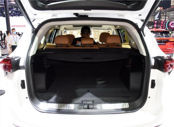 捷途X70 PLUS 2021款 1.6T DCT天 5座 车厢座椅   后备厢