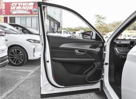 捷途X70 PLUS 2021款 1.5T DCT火 7座 车厢座椅   前门板