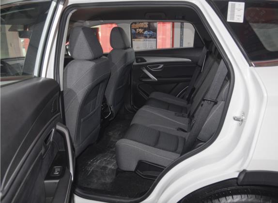 捷途X70 PLUS 2021款 1.6T DCT辰 5座 车厢座椅   后排空间