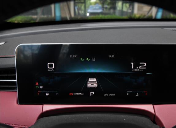 捷途X70 PLUS 2023款 1.6T DCT强者PLUS 5座 中控类   仪表盘
