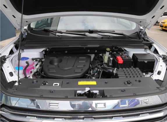 捷途X90 PLUS 2021款 1.5T 手动府邸 5座 其他细节类   发动机舱