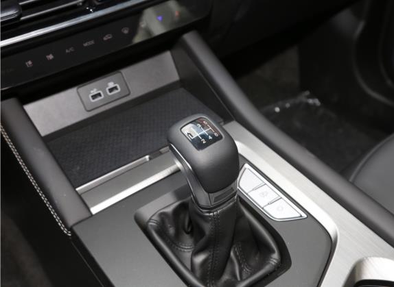 捷途X90 PLUS 2021款 1.5T 手动府邸 5座 中控类   挡把