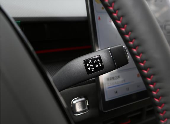 捷途大圣 2022款 1.6T DCT王者ULTRA 中控类   挡把