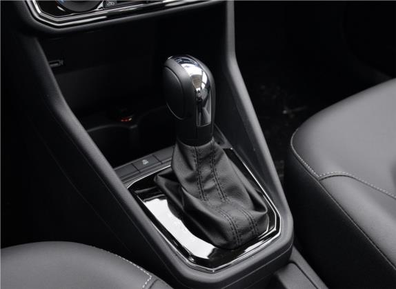 捷达VA3 2019款 1.5L 自动悦享版 中控类   挡把
