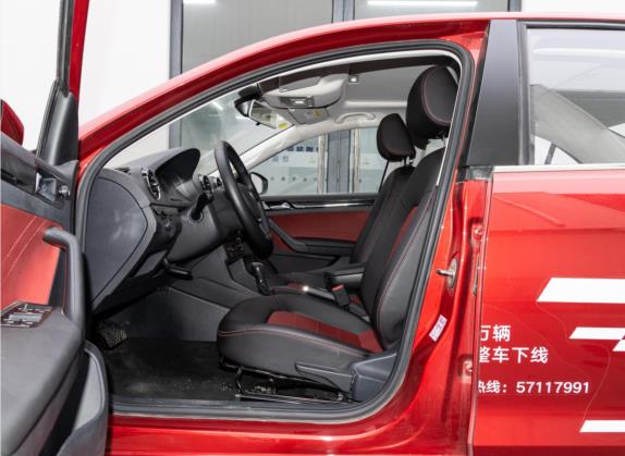 捷达VA3 2021款 1.5L 自动荣耀版 车厢座椅   前排空间